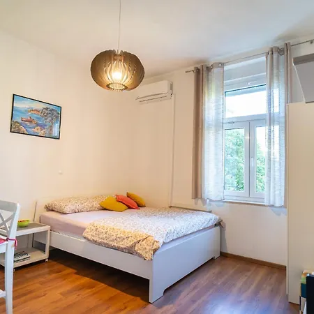 Apartament Goga Nova *